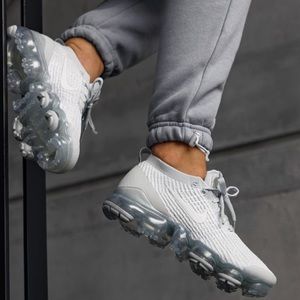 have a nike day vapormax